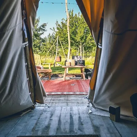 Comfort Tipi Marie, Tipi Bo Deluxe & Tent Nicolai - 'glamping In Stijl' Lembeke