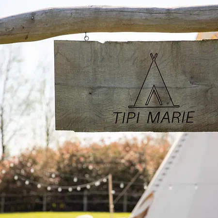 Comfort Tipi Marie, Tipi Bo Deluxe & Tent Nicolai - 'glamping In Stijl' * Lembeke