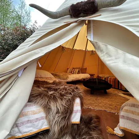 Comfort Tipi Marie, Tipi Bo Deluxe & Tent Nicolai - 'glamping In Stijl' Luksusowy namiot